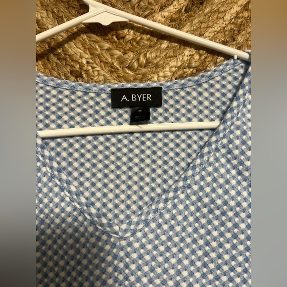 A.Byer Women's Short Sleeve Blue/White Checkered Shirt, Twist Front, Size M, NWT - Picture 3 of 10